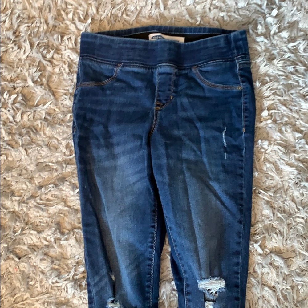 dark blue lightly ripped jeggings